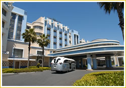 �G�[�X�i�s�a�F�f�B�Y�j�[�A���o�T�_�[�z�e��